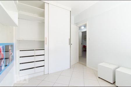 Closet do quarto 1 de apartamento para alugar com 3 quartos, 105m² em Pituba, Salvador