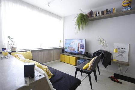 Sala de apartamento à venda com 2 quartos, 60m² em Vila Buarque, São Paulo