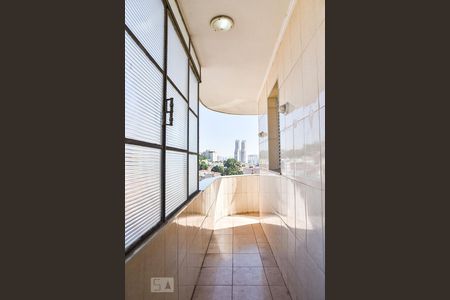 Varanda de apartamento para alugar com 3 quartos, 100m² em Vila Monumento, São Paulo
