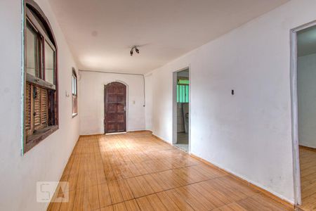 Sala de casa para alugar com 2 quartos, 66m² em Cajuru, Curitiba