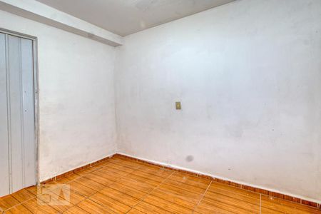 Quarto 1 de casa para alugar com 2 quartos, 66m² em Cajuru, Curitiba