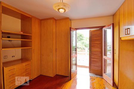 Suite de casa à venda com 3 quartos, 180m² em Jardim Colombo, São Paulo