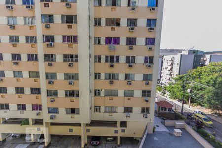 Sala vista de apartamento para alugar com 2 quartos, 65m² em Tanque, Rio de Janeiro