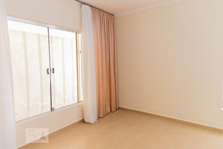 Sala de casa à venda com 5 quartos, 320m² em Jardim Oriental, São Paulo
