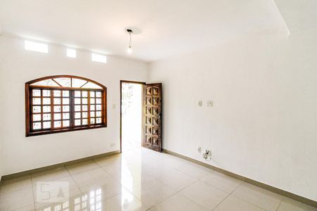 Sala de casa à venda com 2 quartos, 96m² em Vila Marari, São Paulo