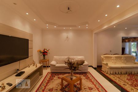 Sala de TV de casa para alugar com 4 quartos, 750m² em Parque Taquaral, Campinas