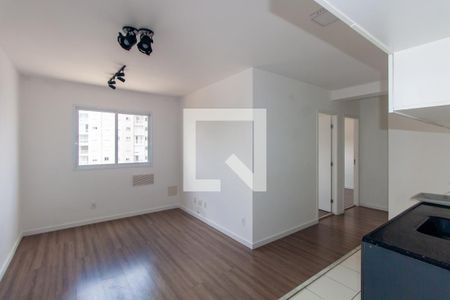 Sala de apartamento para alugar com 2 quartos, 40m² em Sítio da Figueira, São Paulo