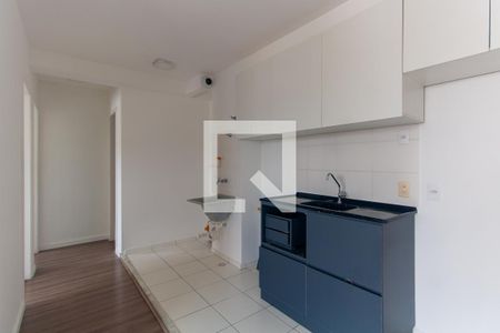 Cozinha de apartamento para alugar com 2 quartos, 40m² em Sítio da Figueira, São Paulo