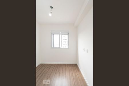 QUARTO 1 de apartamento para alugar com 2 quartos, 40m² em Sítio da Figueira, São Paulo