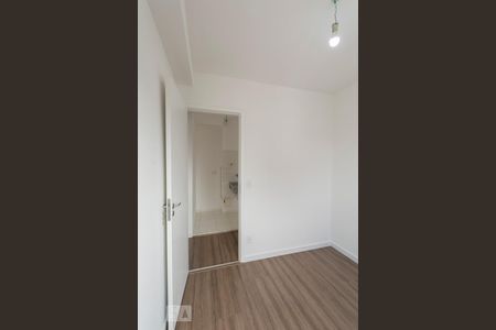 QUARTO 1 de apartamento para alugar com 2 quartos, 40m² em Sítio da Figueira, São Paulo