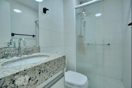 Banheiro de apartamento à venda com 2 quartos, 65m² em Vila Anglo Brasileira, São Paulo