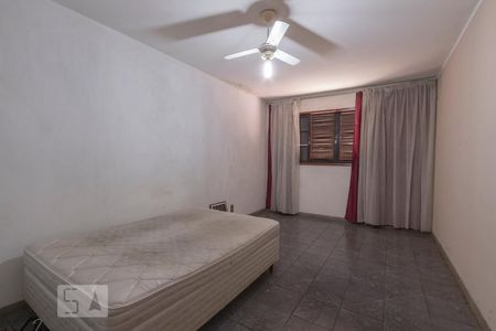 Quarto 1 de casa à venda com 2 quartos, 250m² em Itaquera, São Paulo