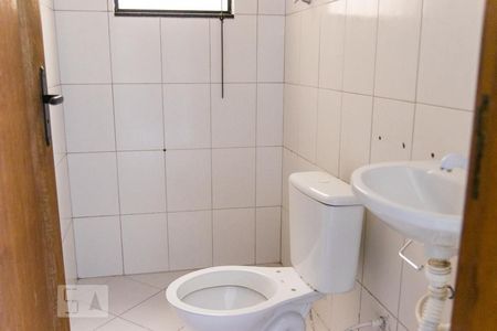 Banheiro de kitnet/studio para alugar com 1 quarto, 20m² em Parque João Ramalho, Santo André