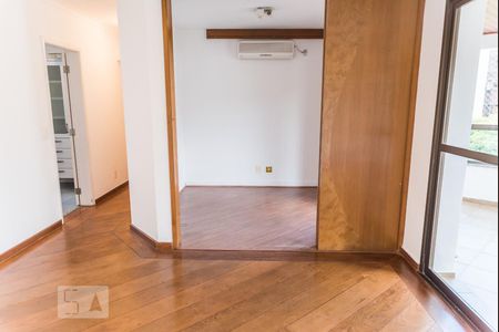 Sala de apartamento à venda com 3 quartos, 126m² em Paineiras do Morumbi, São Paulo