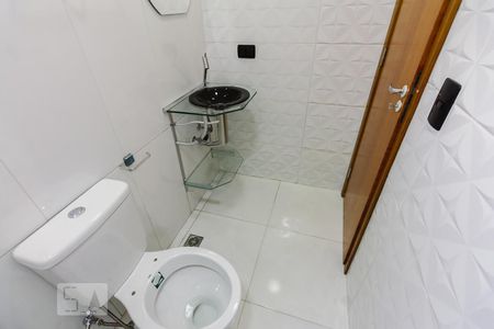 Banheiro da Suíte de casa para alugar com 1 quarto, 40m² em Vila Guaca, São Paulo