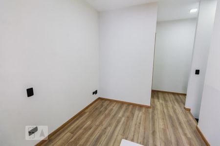 Suíte de casa para alugar com 1 quarto, 40m² em Vila Guaca, São Paulo