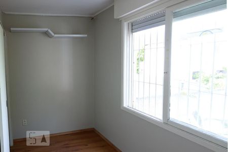 Quarto 1 de apartamento para alugar com 2 quartos, 60m² em Coronel Aparicio Borges, Porto Alegre