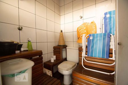 Apartamento à venda com 317m², 4 quartos e 3 vagas Apartamento à venda com 317m², 4 quartos e 3 vagasBanheiro de Serviço