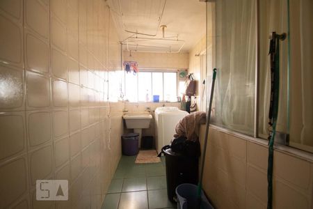 Apartamento à venda com 317m², 4 quartos e 3 vagas Apartamento à venda com 317m², 4 quartos e 3 vagasÁrea de Serviço