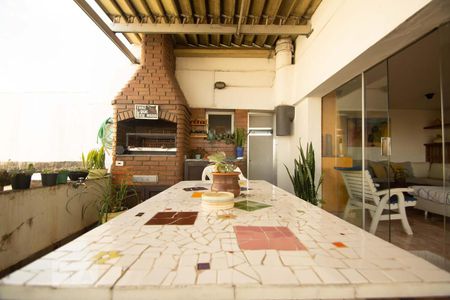 Apartamento à venda com 317m², 4 quartos e 3 vagas Apartamento à venda com 317m², 4 quartos e 3 vagasChurrasqueira - Cobertura