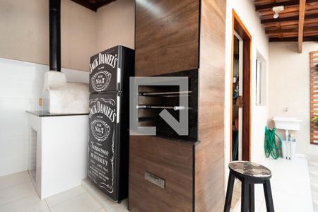 Casa à venda com 220m², 3 quartos e 2 vagas Casa à venda com 220m², 3 quartos e 2 vagasChurrasqueira