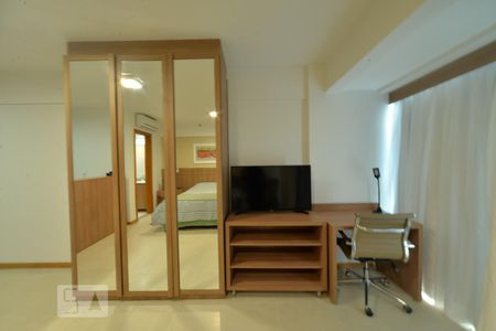 Sala de apartamento para alugar com 1 quarto, 33m² em Asa Norte, Brasília