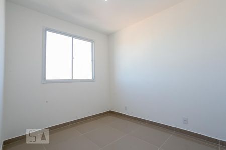 Quarto 1 de apartamento para alugar com 2 quartos, 41m² em Vila Zat, São Paulo