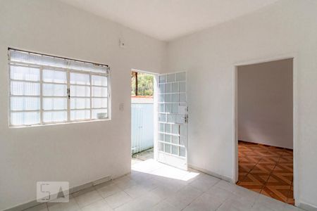 Sala de casa para alugar com 2 quartos, 60m² em Cachoeirinha, Belo Horizonte