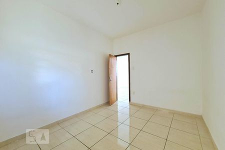 Quarto 2 de casa para alugar com 3 quartos, 120m² em Serrano, Belo Horizonte