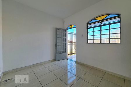 Sala de casa para alugar com 3 quartos, 120m² em Serrano, Belo Horizonte