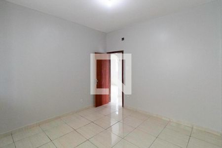 Quarto 2 de casa para alugar com 3 quartos, 120m² em Serrano, Belo Horizonte