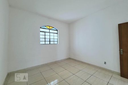 Quarto 1 de casa para alugar com 3 quartos, 120m² em Serrano, Belo Horizonte