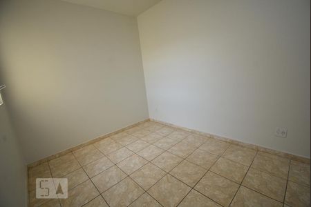 Quarto 1 de apartamento para alugar com 2 quartos, 50m² em Samambaia Norte (samambaia), Brasília