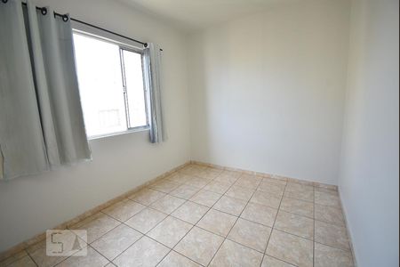 Quarto 2 de apartamento para alugar com 2 quartos, 50m² em Samambaia Norte (samambaia), Brasília