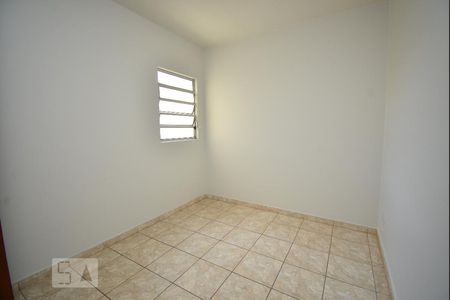 Quarto 1 de apartamento para alugar com 2 quartos, 50m² em Samambaia Norte (samambaia), Brasília