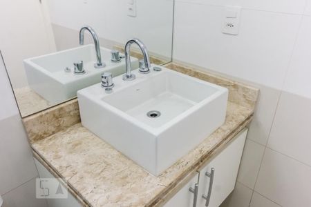 Banheiro da Suíte 1 Pia de apartamento à venda com 3 quartos, 106m² em Santana, São Paulo