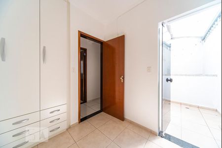 Quarto 1 de casa de condomínio para alugar com 2 quartos, 87m² em Jardim Stella, Santo André