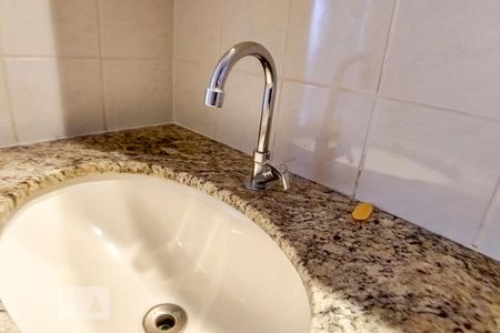 Apartamento à venda com 69m², 3 quartos e 2 vagas Apartamento à venda com 69m², 3 quartos e 2 vagasBanheiro Social