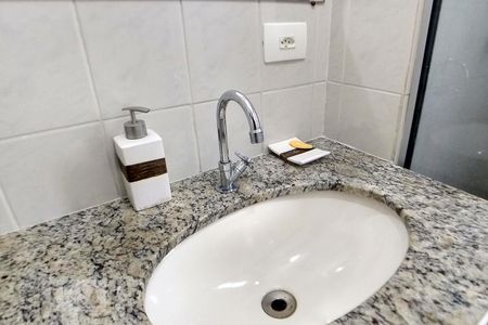 Apartamento à venda com 69m², 3 quartos e 2 vagas Apartamento à venda com 69m², 3 quartos e 2 vagasBanheiro da Suíte