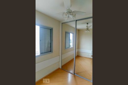 Apartamento à venda com 69m², 3 quartos e 2 vagas Apartamento à venda com 69m², 3 quartos e 2 vagasQuarto 2