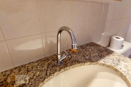 Apartamento à venda com 69m², 3 quartos e 2 vagas Apartamento à venda com 69m², 3 quartos e 2 vagasBanheiro Social