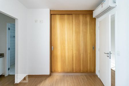 Suite 1 de apartamento para alugar com 2 quartos, 70m² em Indianópolis, São Paulo