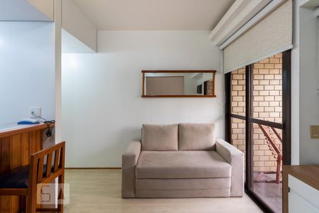 Sala de apartamento para alugar com 1 quarto, 38m² em Indianópolis, São Paulo