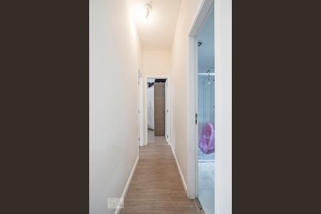 Hall dos Quartos de apartamento à venda com 2 quartos, 73m² em Vila Isa, São Paulo