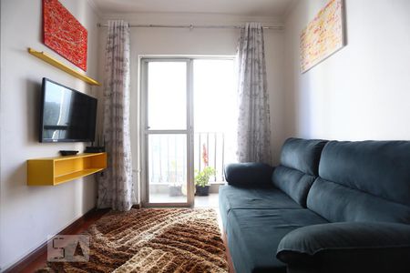 Sala de apartamento para alugar com 2 quartos, 59m² em Umuarama, Osasco