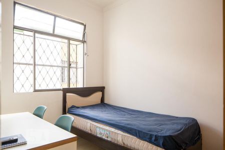 Quarto 2 de apartamento para alugar com 2 quartos, 56m² em Horto Florestal, Belo Horizonte