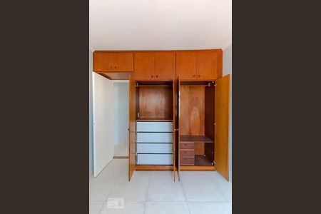 Quarto 01 - Armário de apartamento à venda com 2 quartos, 55m² em Taquaral , Campinas