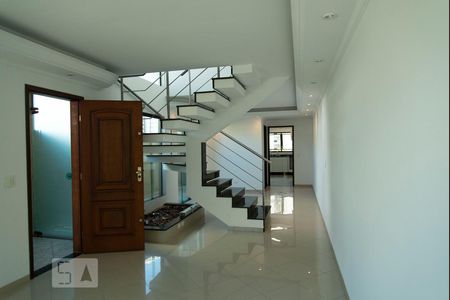 Sala de Estar de casa à venda com 3 quartos, 233m² em Vila Regente Feijó, São Paulo