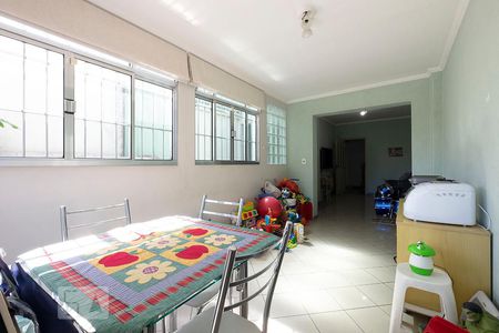 Sala de casa à venda com 4 quartos, 250m² em Vila Pompéia, São Paulo