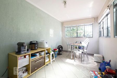 Sala de casa à venda com 4 quartos, 250m² em Vila Pompéia, São Paulo
